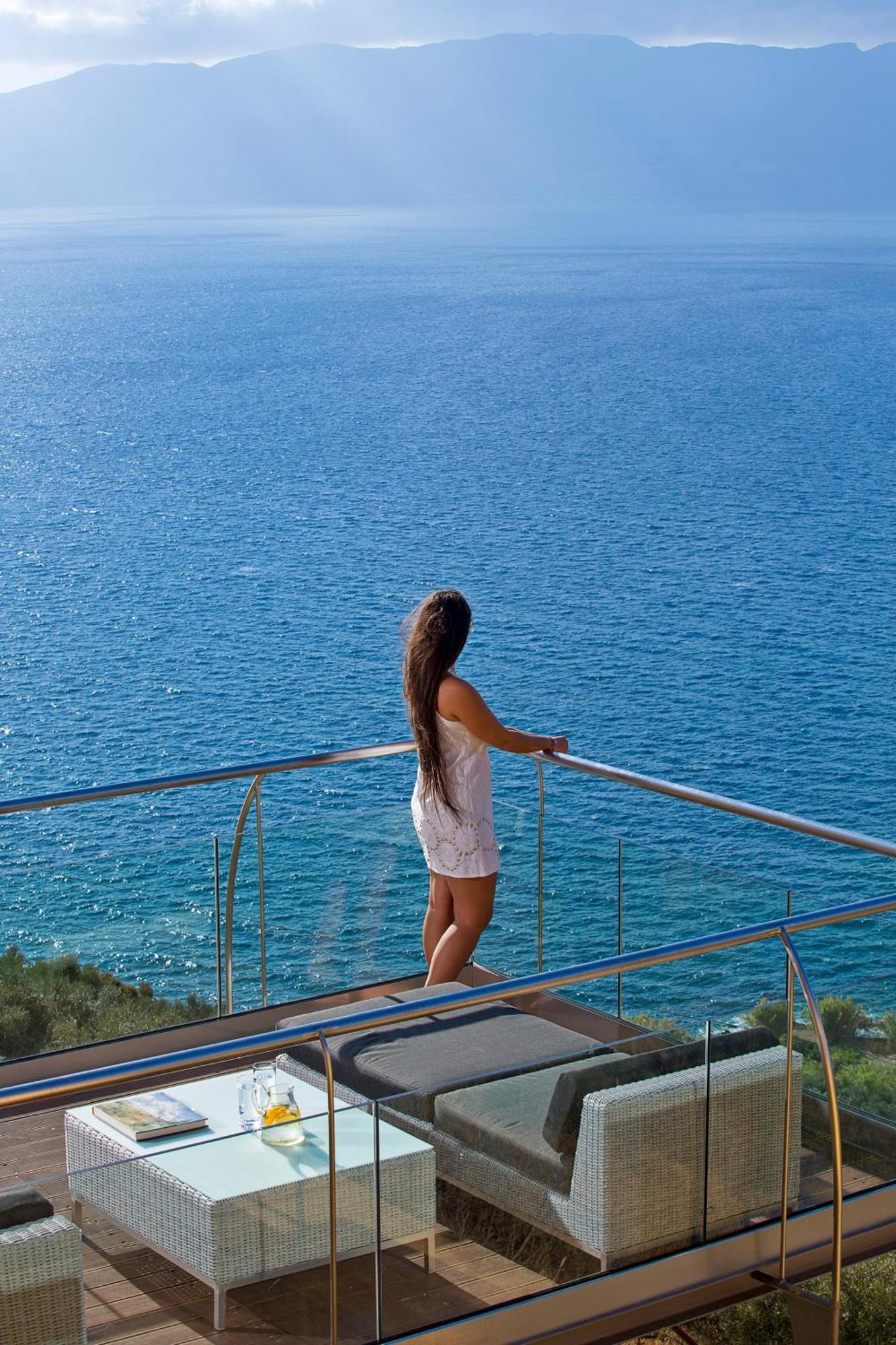 Beachfront Ravdoucha Epavlis Eleni Villa - Pool, Hot Tub, Gym, Sauna, Private Parking, Wifi Chrissi Akti Chania Exterior foto