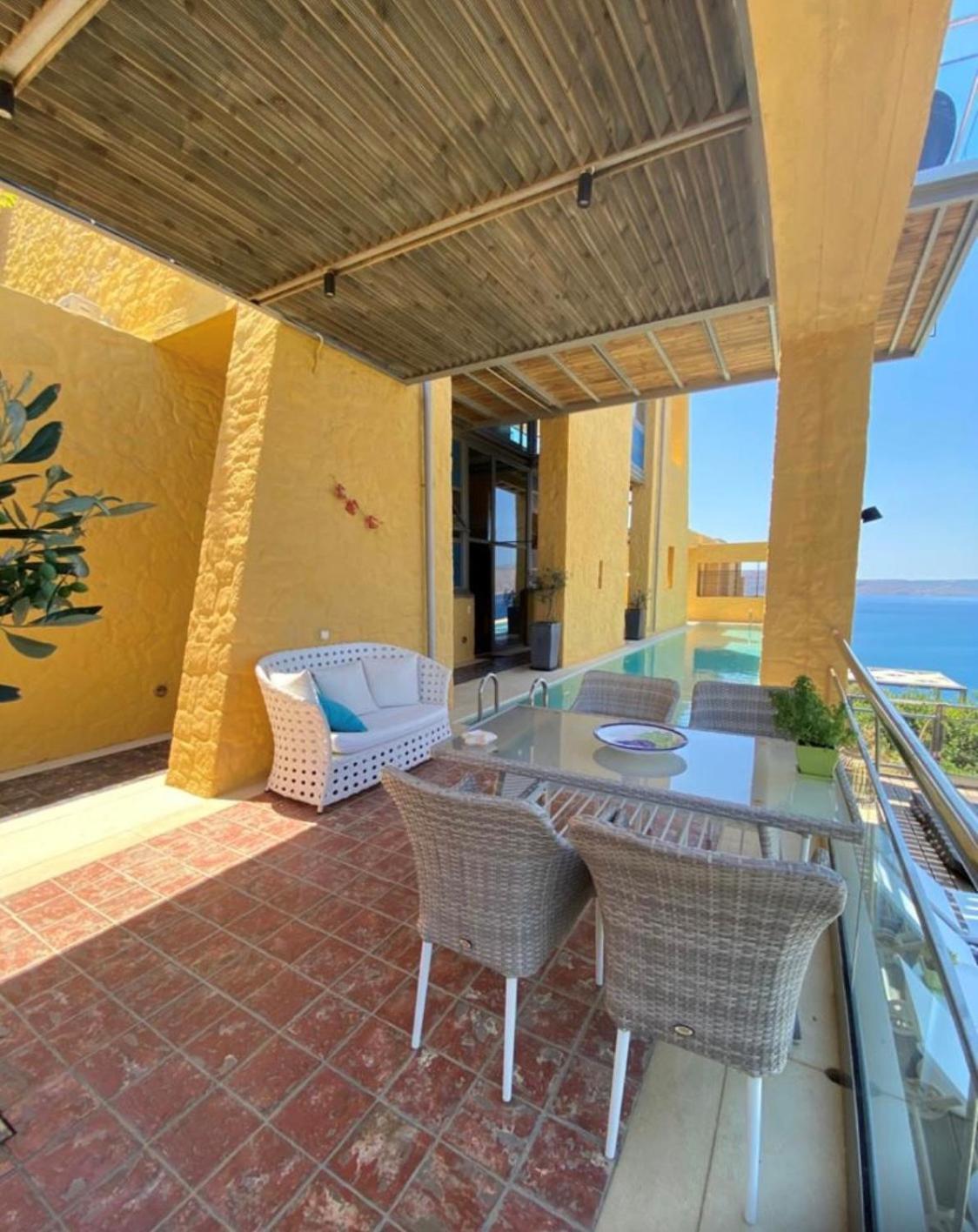 Beachfront Ravdoucha Epavlis Eleni Villa - Pool, Hot Tub, Gym, Sauna, Private Parking, Wifi Chrissi Akti Chania Exterior foto
