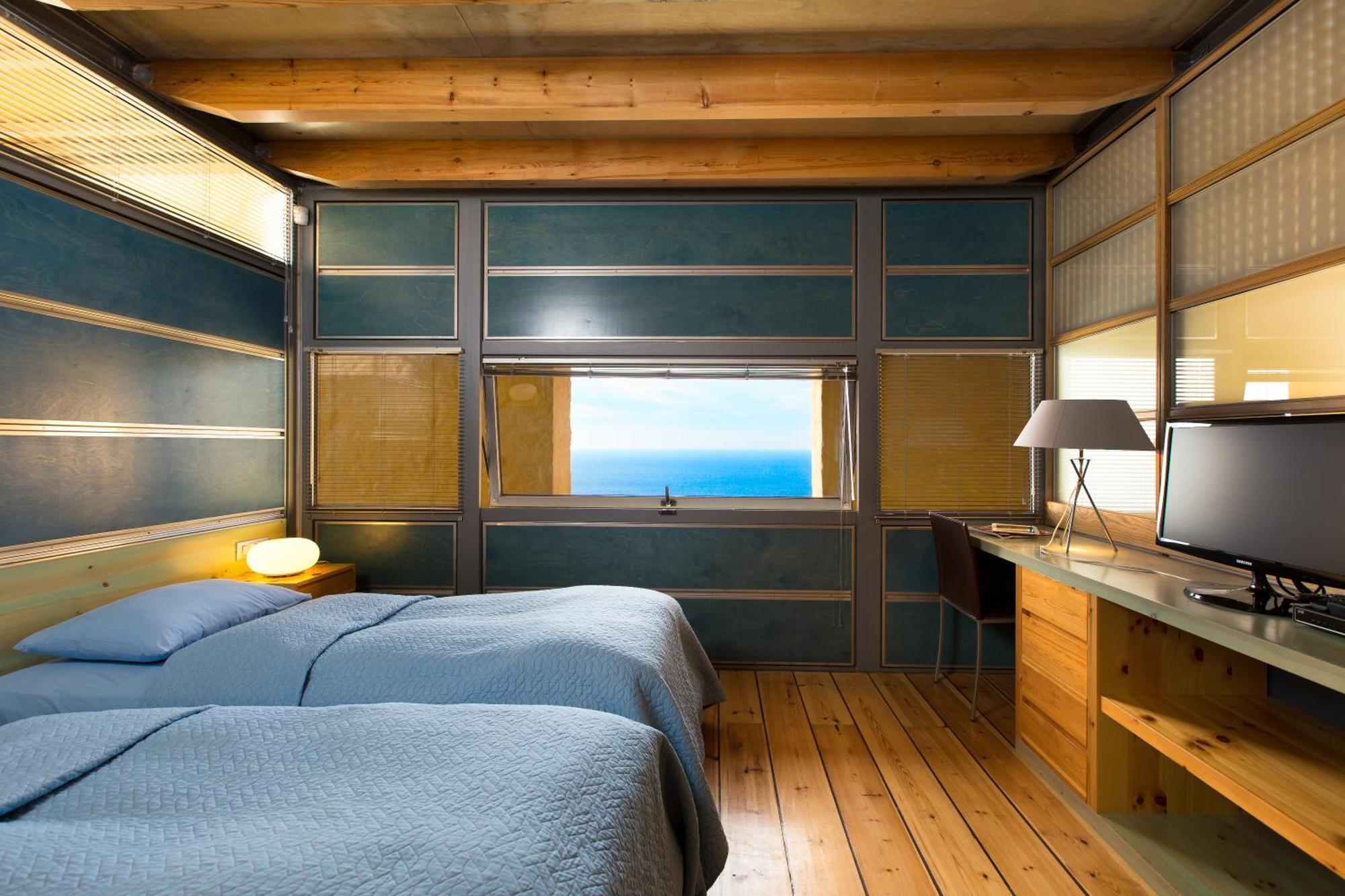 Beachfront Ravdoucha Epavlis Eleni Villa - Pool, Hot Tub, Gym, Sauna, Private Parking, Wifi Chrissi Akti Chania Exterior foto