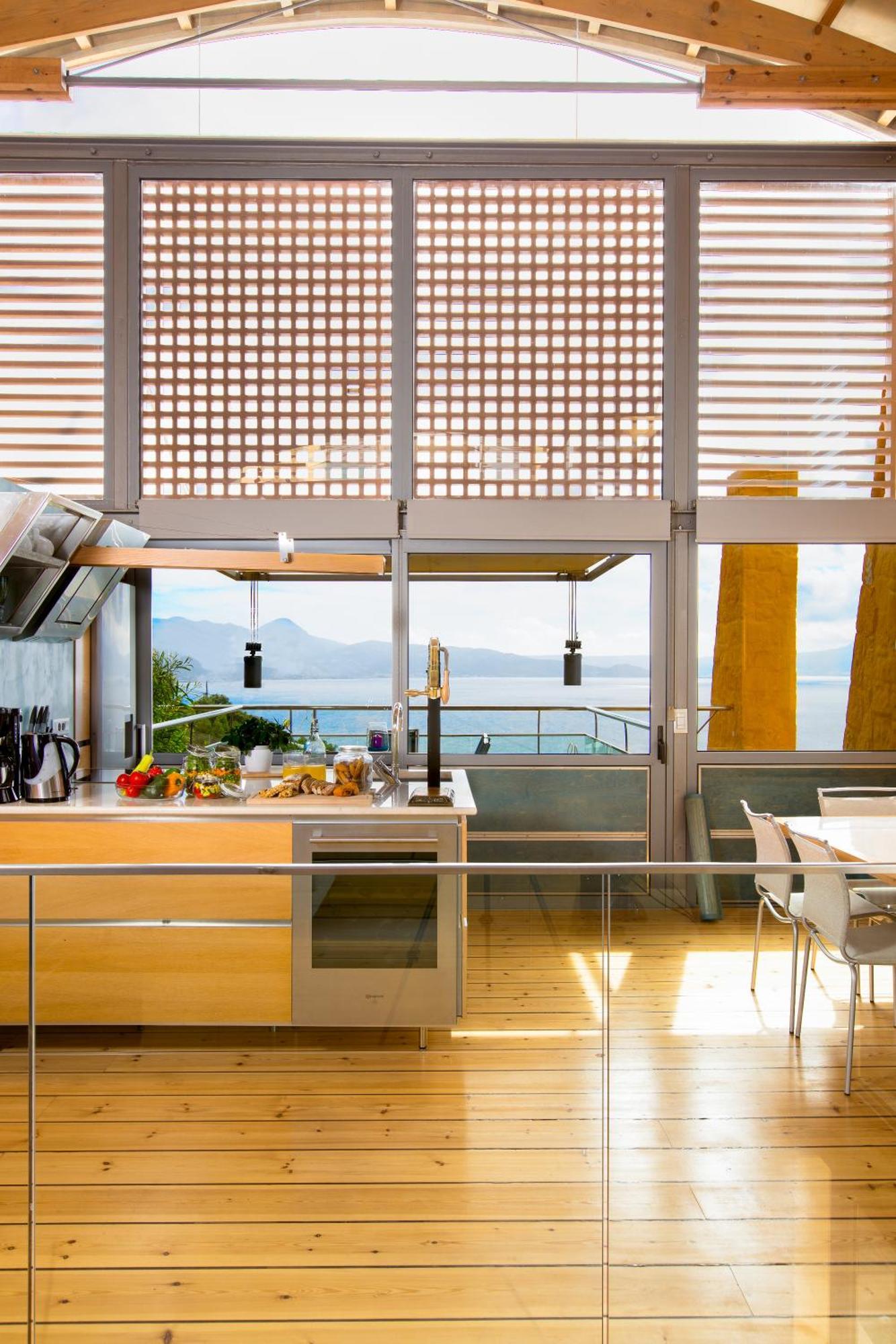Beachfront Ravdoucha Epavlis Eleni Villa - Pool, Hot Tub, Gym, Sauna, Private Parking, Wifi Chrissi Akti Chania Exterior foto