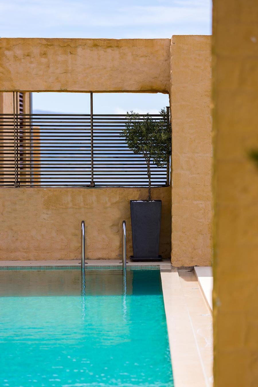 Beachfront Ravdoucha Epavlis Eleni Villa - Pool, Hot Tub, Gym, Sauna, Private Parking, Wifi Chrissi Akti Chania Exterior foto