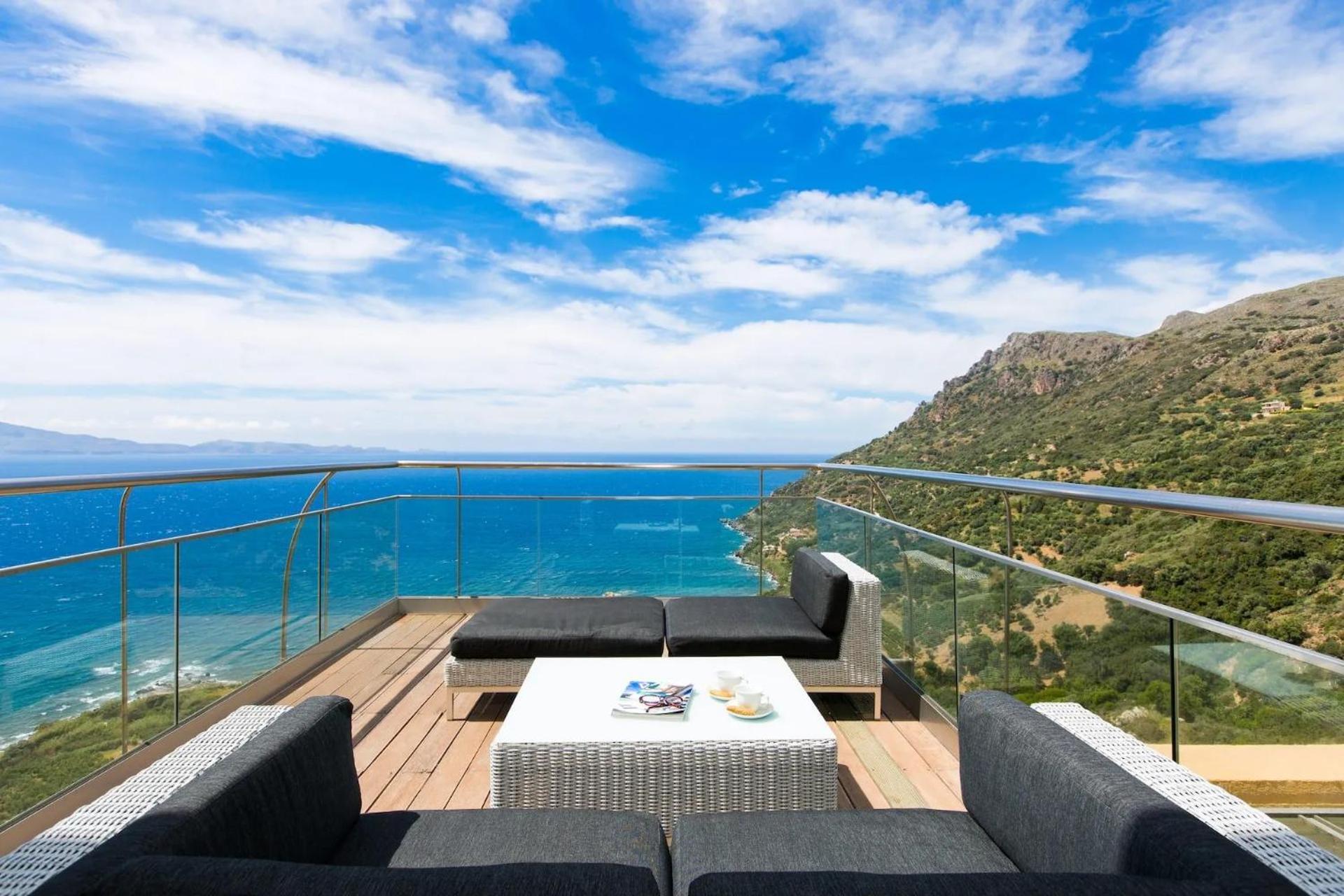 Beachfront Ravdoucha Epavlis Eleni Villa - Pool, Hot Tub, Gym, Sauna, Private Parking, Wifi Chrissi Akti Chania Exterior foto
