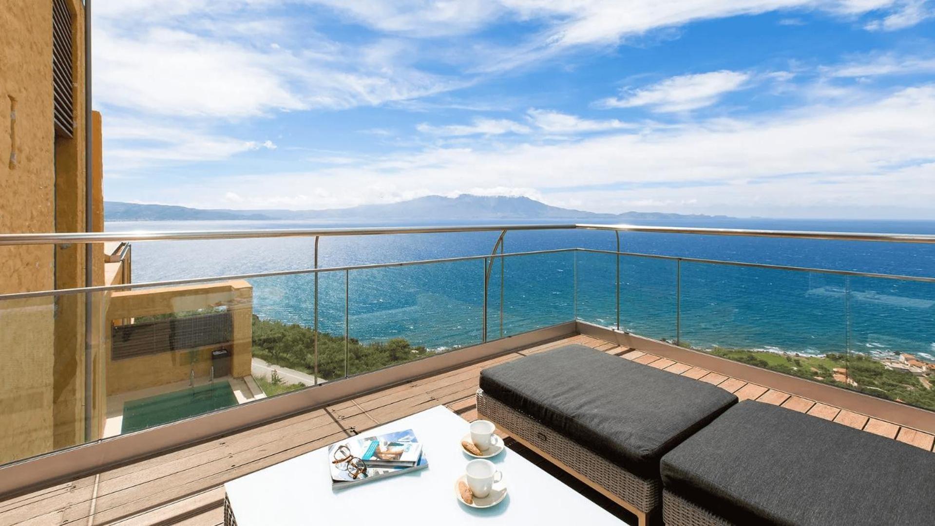 Beachfront Ravdoucha Epavlis Eleni Villa - Pool, Hot Tub, Gym, Sauna, Private Parking, Wifi Chrissi Akti Chania Exterior foto