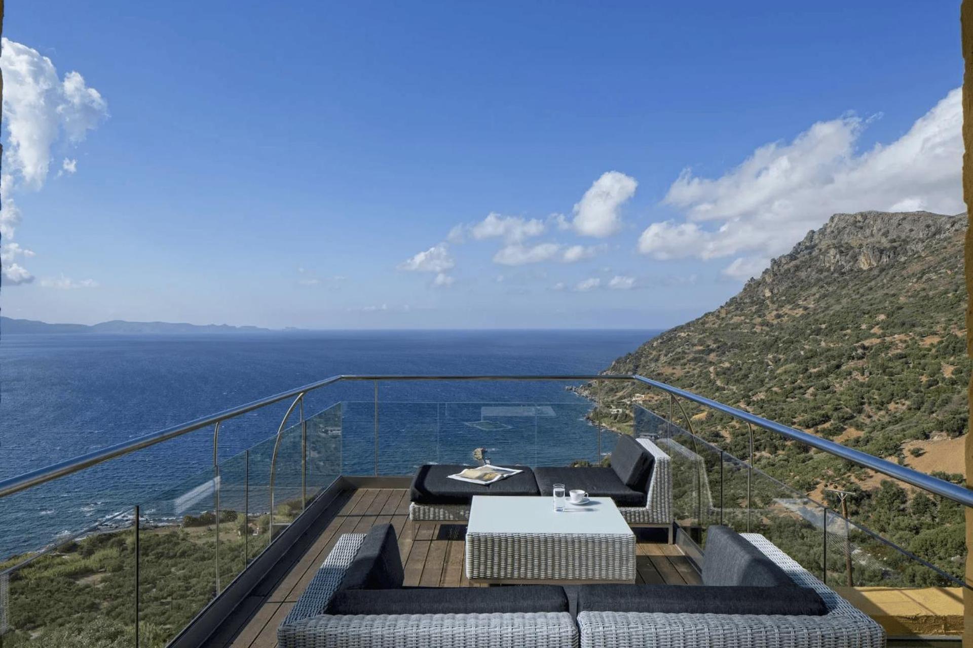 Beachfront Ravdoucha Epavlis Eleni Villa - Pool, Hot Tub, Gym, Sauna, Private Parking, Wifi Chrissi Akti Chania Exterior foto